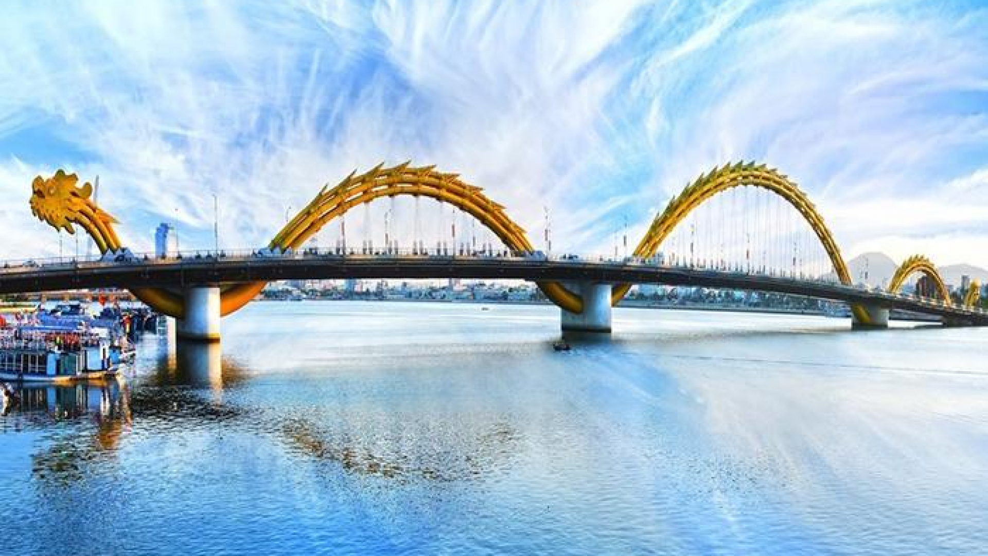 Cầu Rồng tại Đà Nẵng